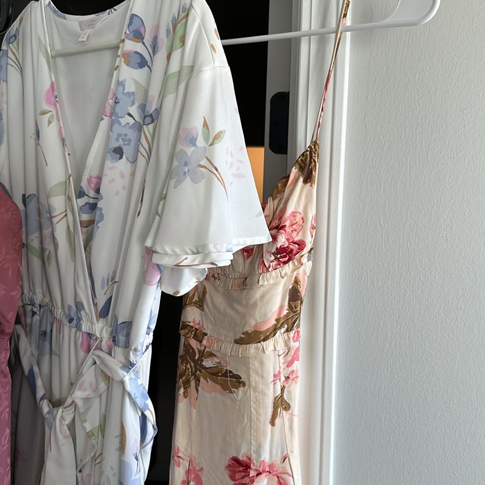 Spring dress bundle - Picture 3 of 3